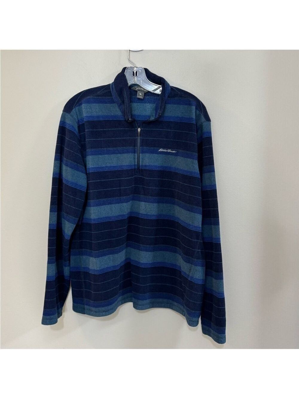Eddie Bauer Men's Blue Striped 1/4 Zip Mock Neck Fleece Pullover. Size Large